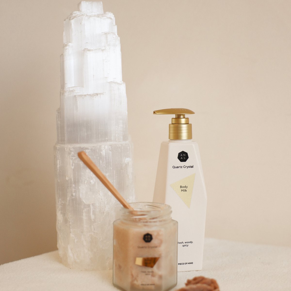 ANAS Body Milk - 100 ML - Huidverzorging voor de droge en gevoelige huid - Vegan - Edelsteen - Holistische Body Milk - Werkt kalmerend