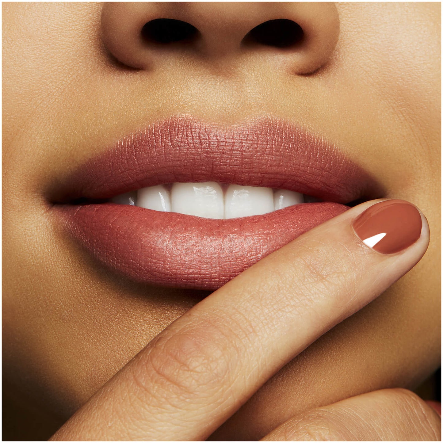 MAC Powder Kiss