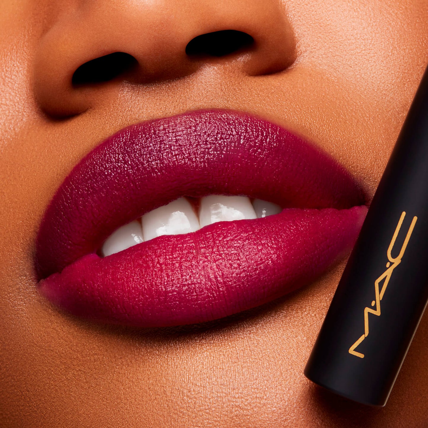 MAC Powder Kiss Velvet Blur Slim Stick