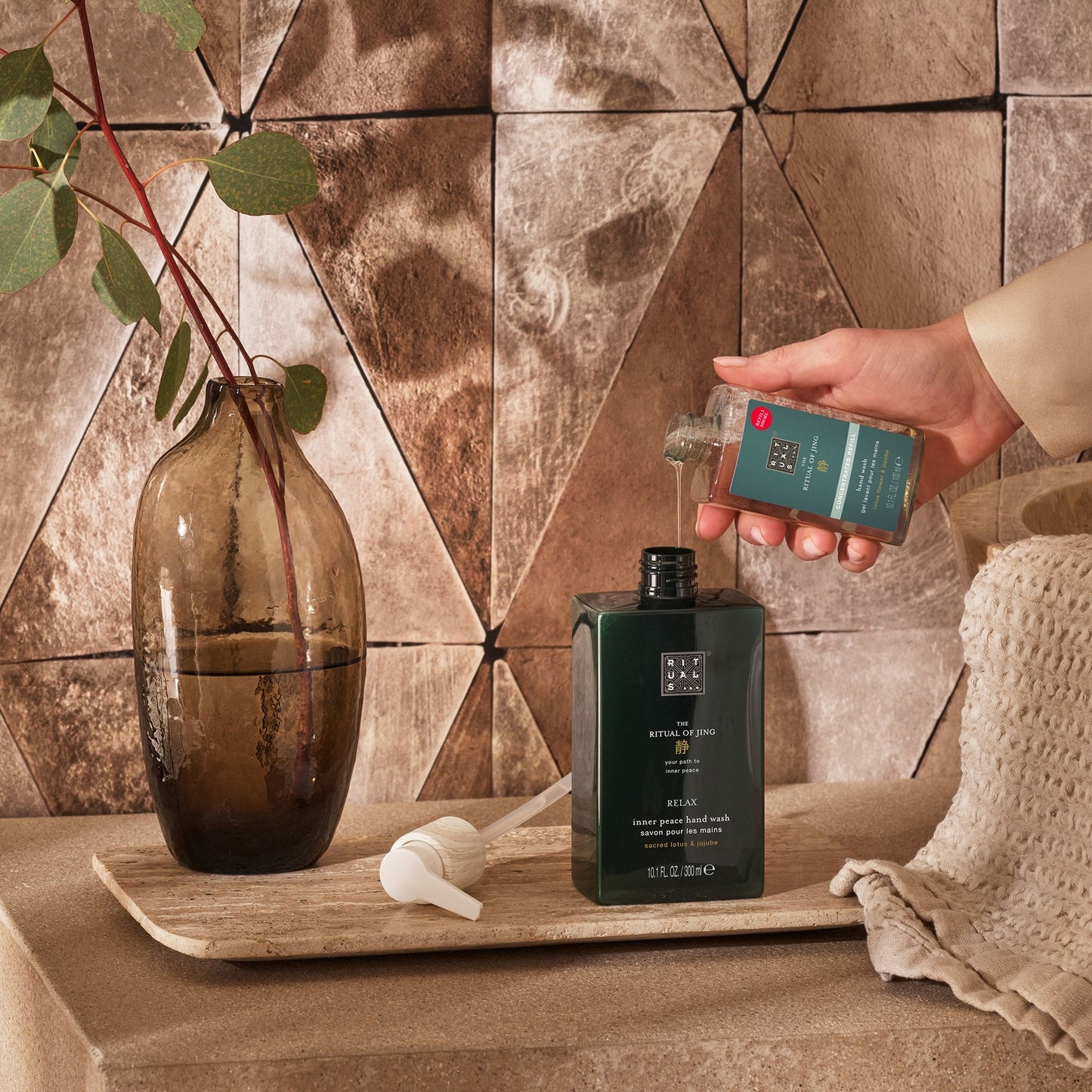 Rituals The Ritual of Jing - Subtle Floral Lotus & Jujube - Concentrated Refill Hand Wash 100ml
