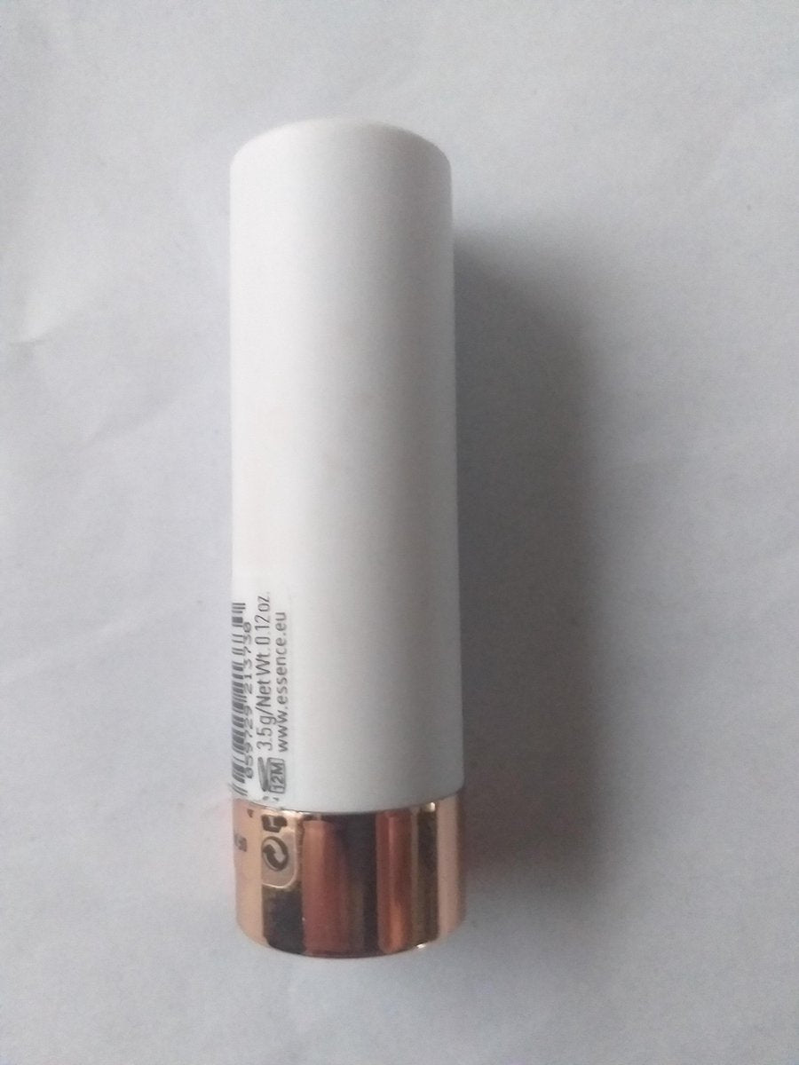 Essence this is me lipstick 17 beautiful