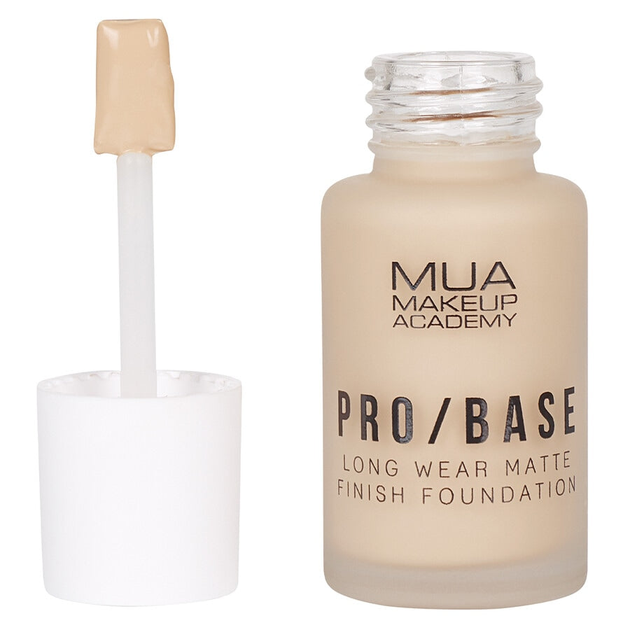 MUA Makeup Academy #130 PRO / BASE Long Wear Matte Finish Foundation 30ml