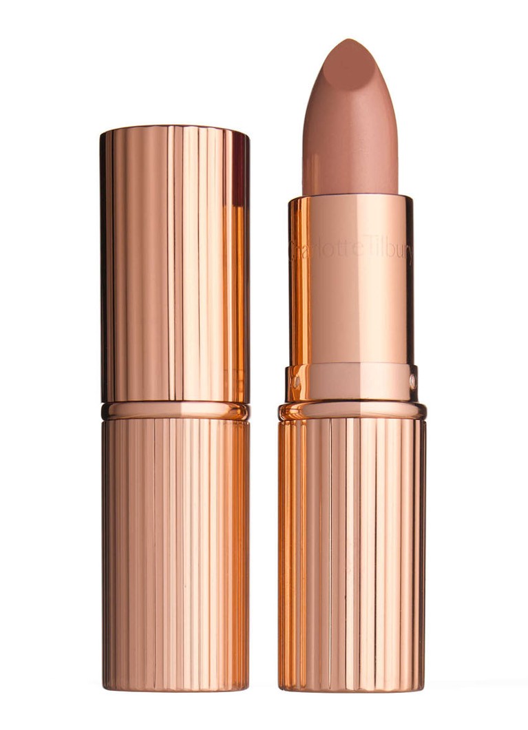K.I.S.S.I.N.G lipstick