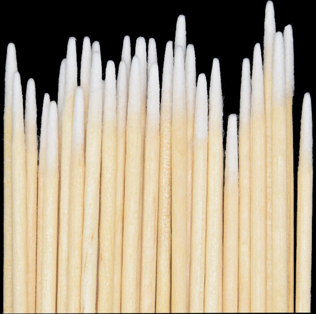 Dunne wattenstaafjes - 100 stuks - Multifunctioneel Katoen Staaf - Make-Up Cotton Swabs - Nagels Schoonmaken - Kabelingang Schoonmaken - Earpods schoonmaken