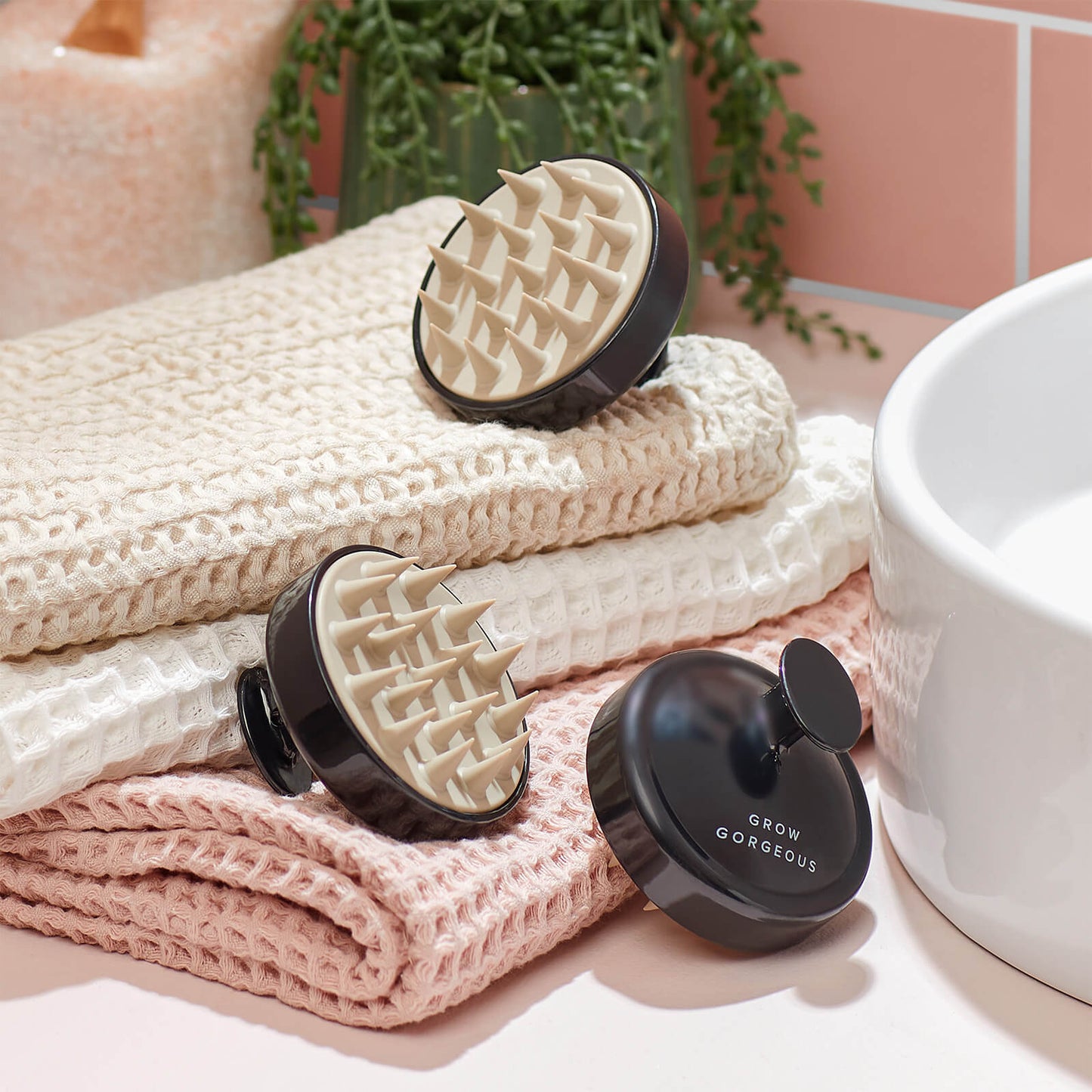 Grow Gorgeous Signature Stimulating Scalp Massager