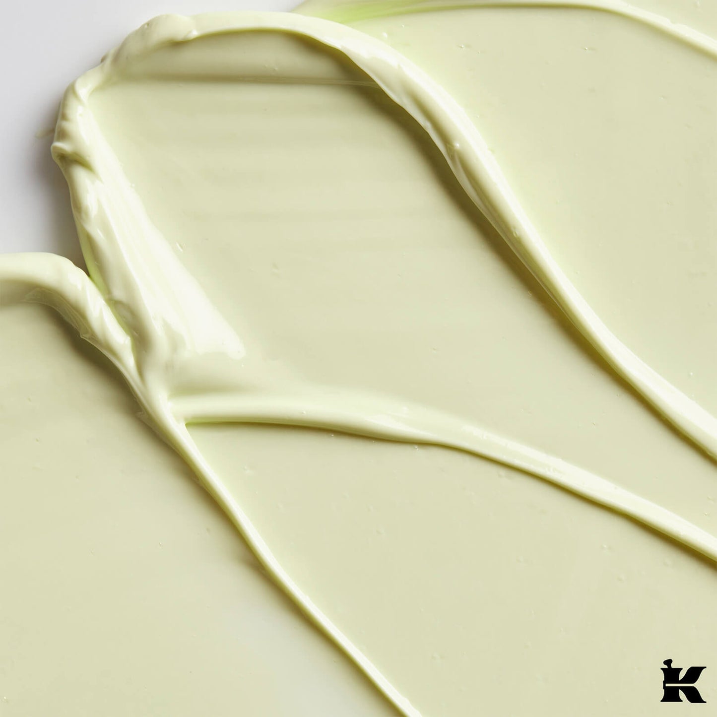 Creamy Eye Treatment with Avocado