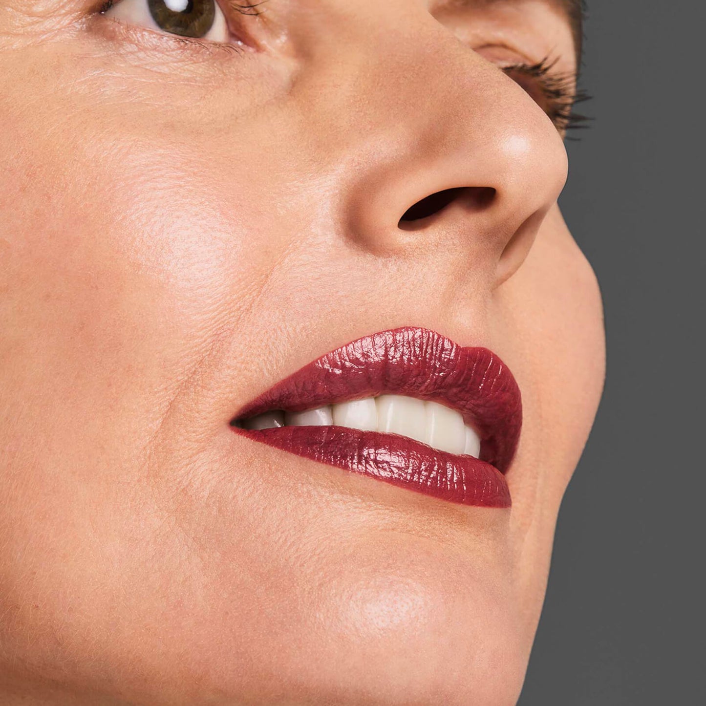 Estée Lauder Pure Colour Hi-Lustre Lipstick 3.5g (Various Shades) - Frosted Apricot