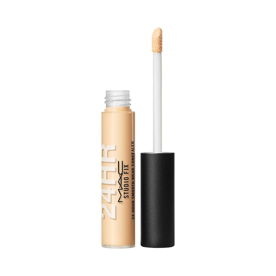 MAC MAC X Fashion Week Fix 24Hour Smooth Wear