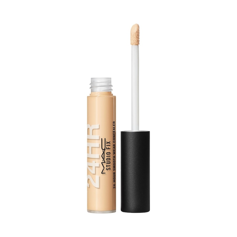 MAC MAC X Fashion Week Fix 24Hour Smooth Wear