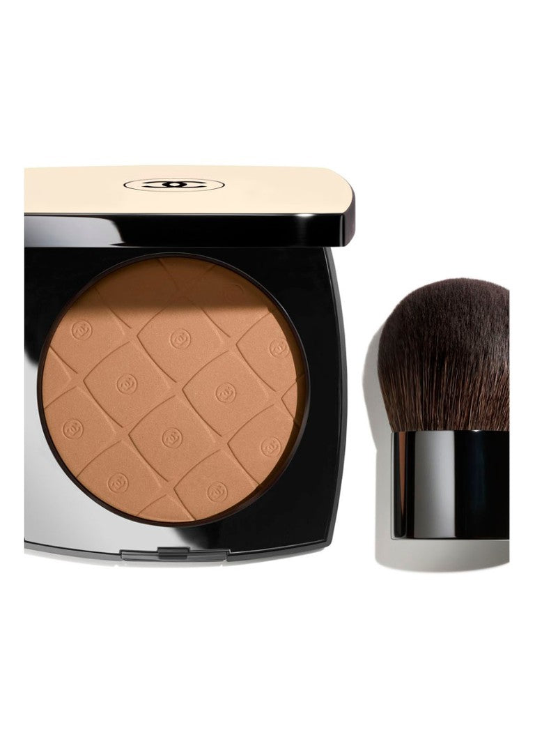 CHANEL LES BEIGES MAXI POUDRE BELLE MINE ENSOLEILLÉE POEDER VOOR EEN NATUURLIJK STRALENDE TEINT MET ZONGEBRUIND EFFECT - LIMITED EDITION
